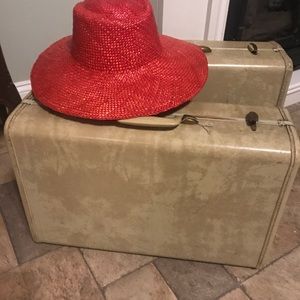 Vintage Samsonite suitcase